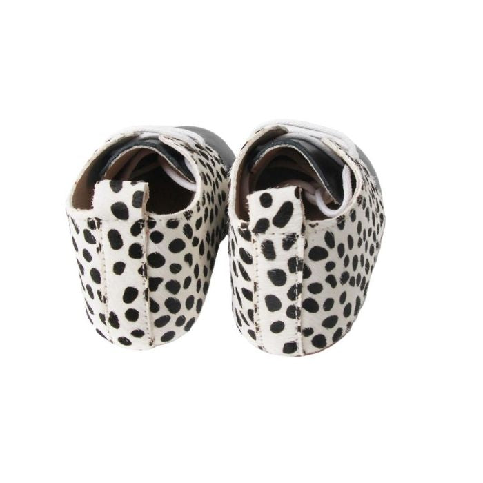 Toddler boots animal print rear view